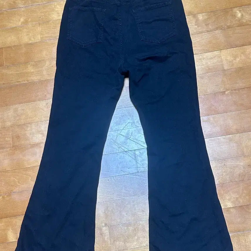 [BUNJANG] Black Bootcut Denim Pants / 블랙 부츠컷 데님 팬츠