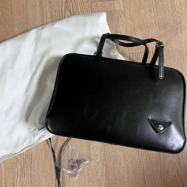 [BUNJANG] Fennec Black Shoulder Bag (New) / 페넥 블랙 숄더백(새상품)
