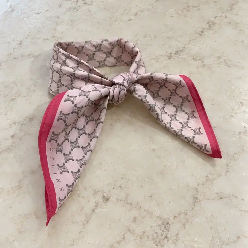 [BUNJANG] Celine Logo Pattern Silk Scarf (Pink) / 셀린느 스카프 핑크