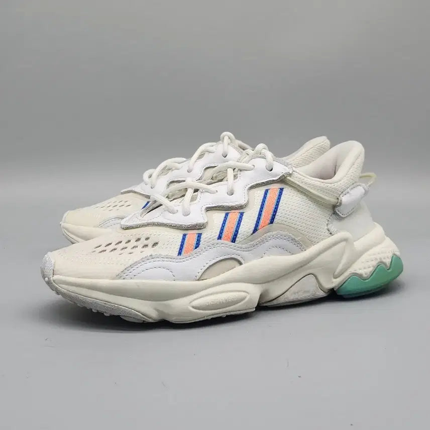 [BUNJANG] Adidas Ozweego Sneakers 220 / g 아디다스 오즈위고 운동화 220