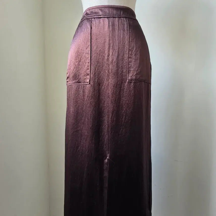 [BUNJANG] Brown Satin Slit Long Skirt / 브라운 새틴 슬릿 롱 스커트