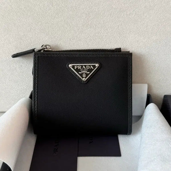 [BUNJANG] Prada Re-Nylon Wallet Black / 프라다 리나일론 반지갑 미니지갑 블랙