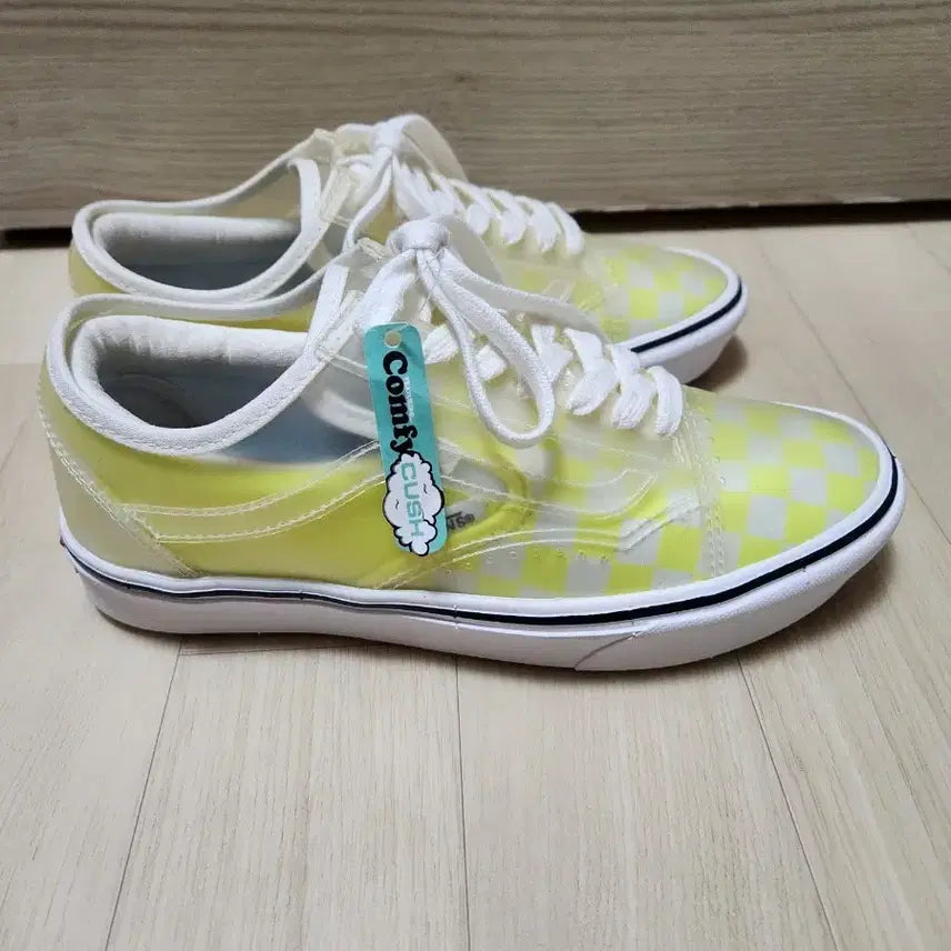 [BUNJANG] Vans ComfyCush Slip Skool Sneakers - Size 230 / 반스 컴피쿠시 슬립스쿨 스니커즈. 사이즈 230