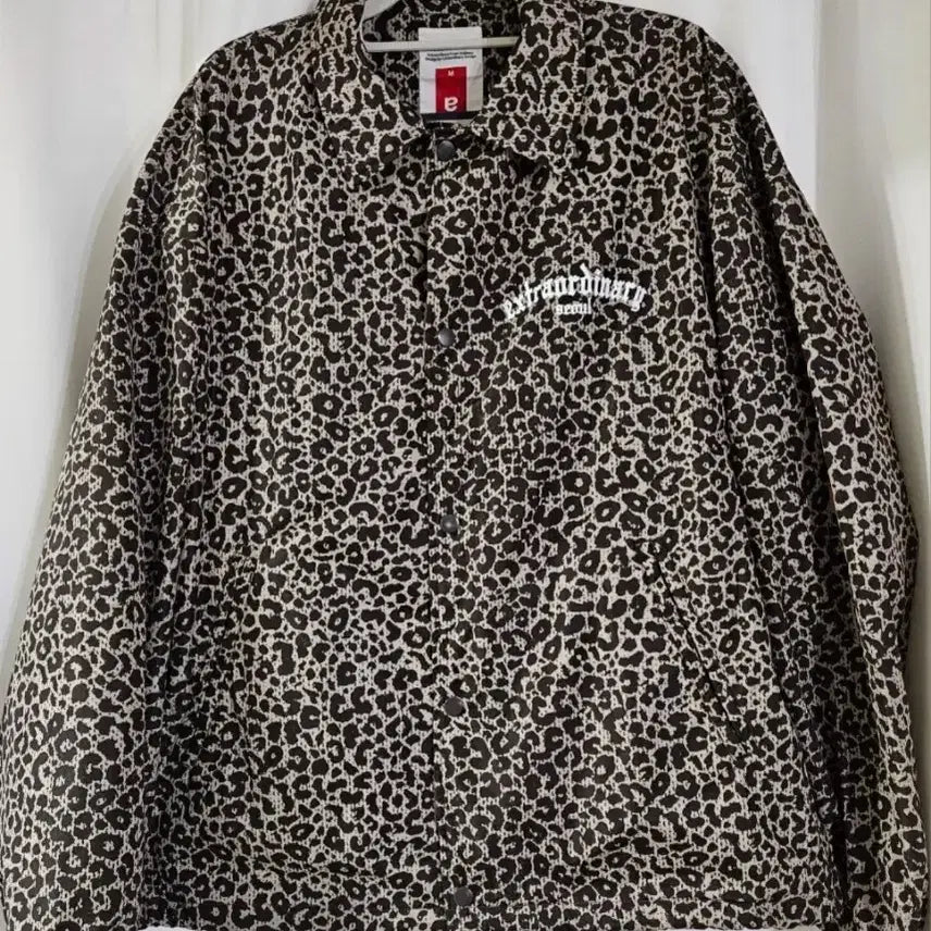 [BUNJANG] Extraordinary Leopard Coach Jacket / 엑스트라오디너리 레오파드 코치 자켓