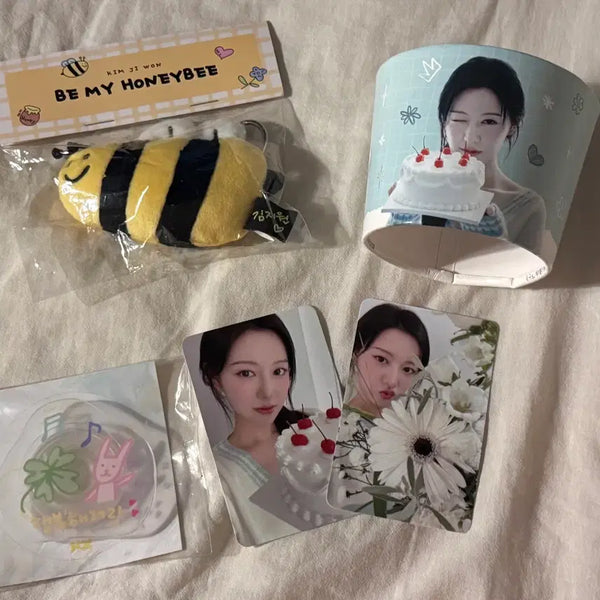 [BUNJANG] Kim Jiwon Birthday Cafe Photocard Bundle Set / 김지원 생일카페 포토카드 일괄