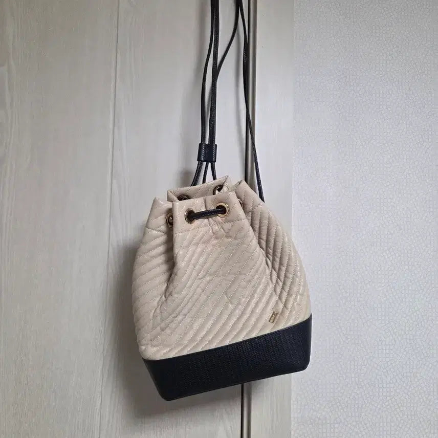 [BUNJANG] eEnk Ink Backpack (Cowhide) / eenk 잉크 백팩 (소가죽)