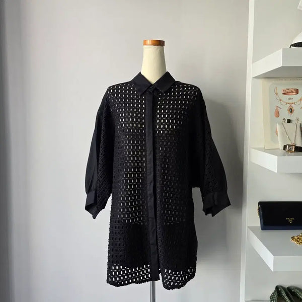 [BUNJANG] it MICHAA Perforated Shirt Blouse / 잇미샤 it MICHAA 펀칭 셔츠 블라우스.