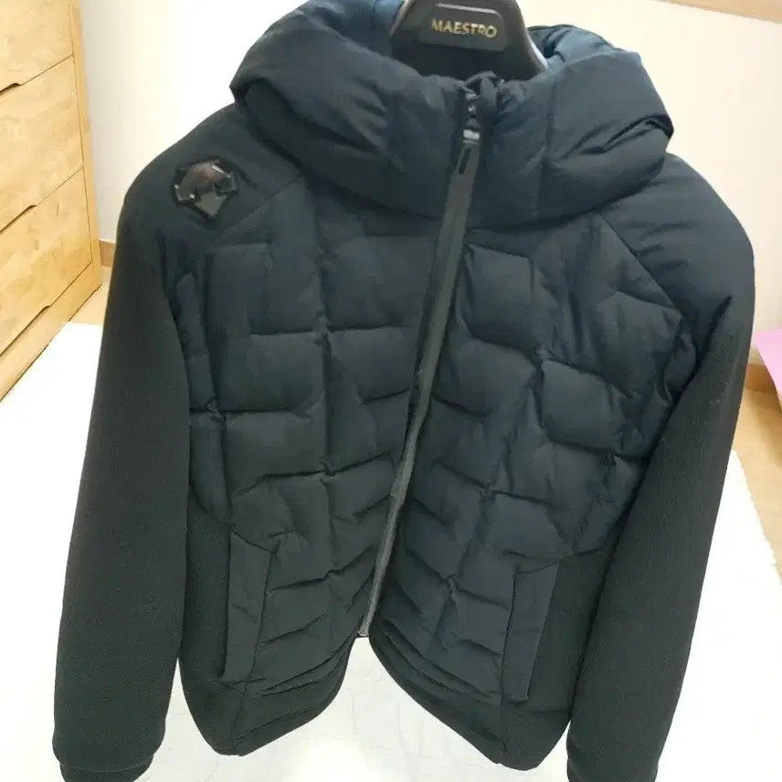 [BUNJANG] Descente Hooded Hybrid Padding Jacket (Size 95) / 데상트 후드형 하이브리드 패딩 팔아요(95)
