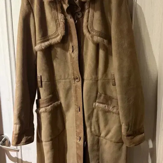 [BUNJANG] Brown Long Mustang Jacket / 브라운롱무스탕
