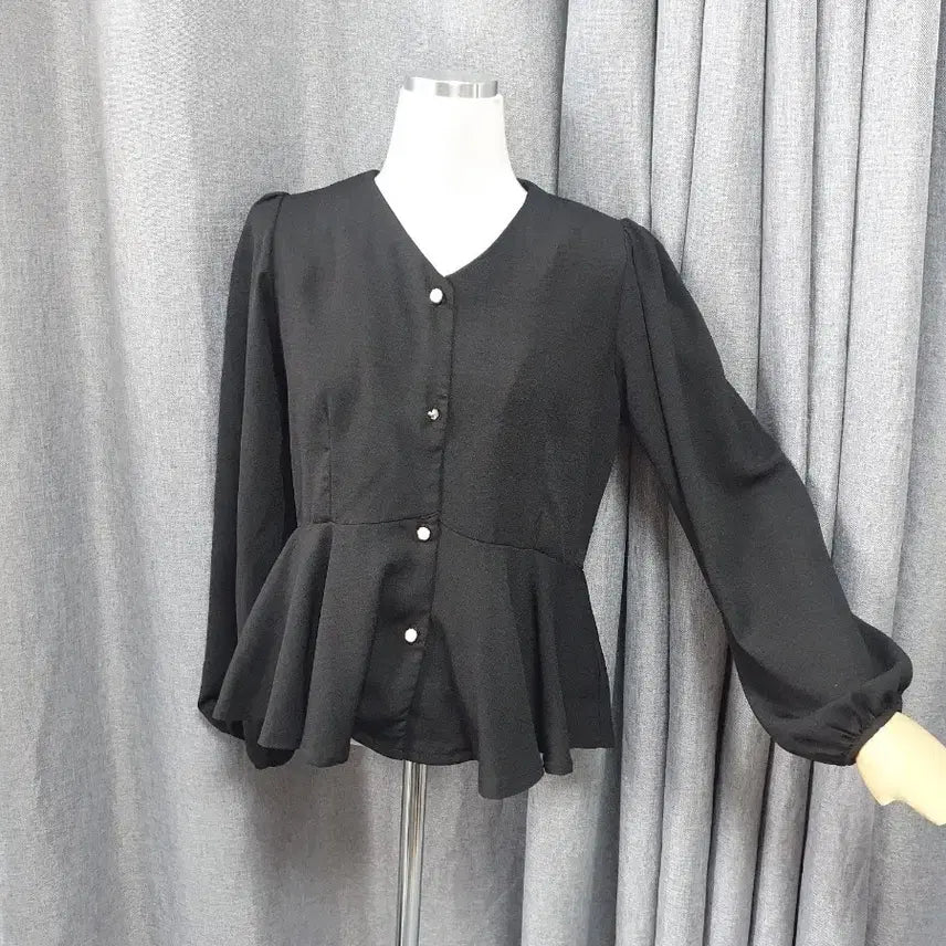 [BUNJANG] Peplum Black Blouse / 페플럼 블랙 블라우스