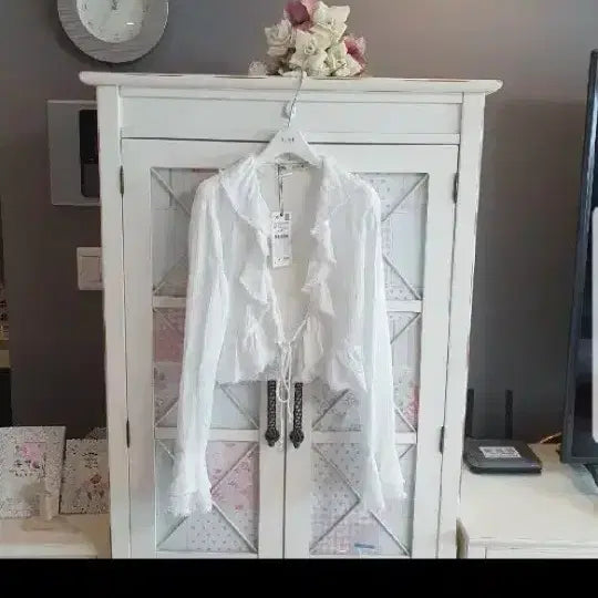 [BUNJANG] Zara Frilled Blouse (Size 55-66) / 자라 블라우스/55-66  새상품