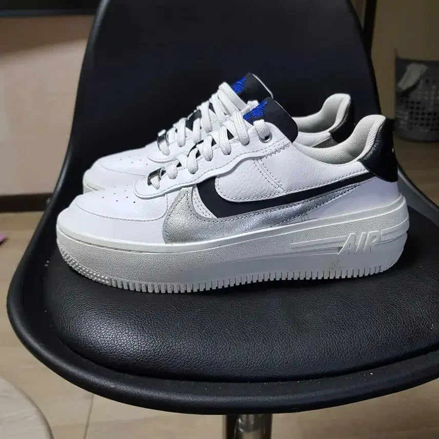 [BUNJANG] Nike Air Force 1 Chameleon White Black / 나이키 에어포스원 카멜레온 화이트 블랙(235)