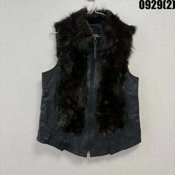 [BUNJANG] Lee Shinwoo Black Suede Shearling Vest / 이신우 무스탕 퍼 베스트 검정 88