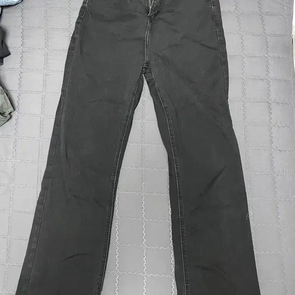 [BUNJANG] High-Waisted Black Bootcut Denim Pants / 하이웨스트 검정색 부츠컷 데님 팬츠