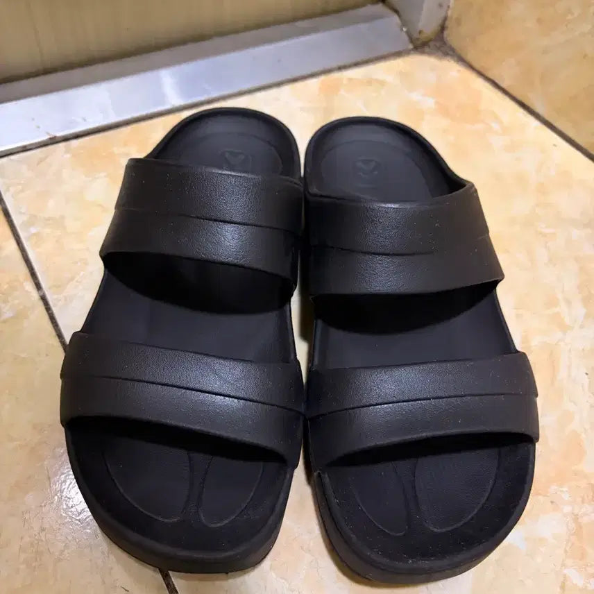 [BUNJANG] Shinmasa Black Sandals / 신미사 블랙 샌들