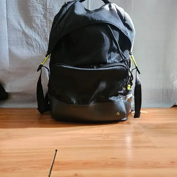 [BUNJANG] Calvin Klein Jeans Unisex Backpack / ck 캘빈클라인진스 남여공용 백팩 가방