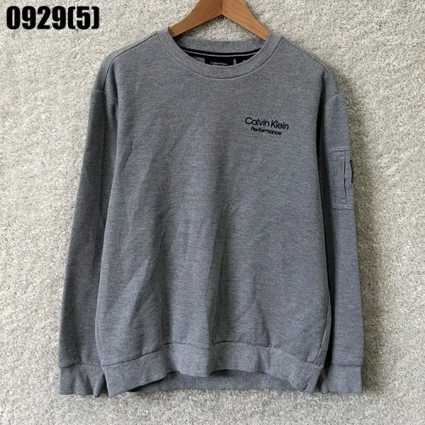 [BUNJANG] Calvin Klein Performance Crewneck Sweatshirt / 캘빈클라인 퍼포먼스 맨투맨 0929