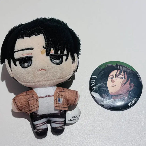 [BUNJANG] Levi Keyring + Pin Badge Set / 리바이 키링+뱃지