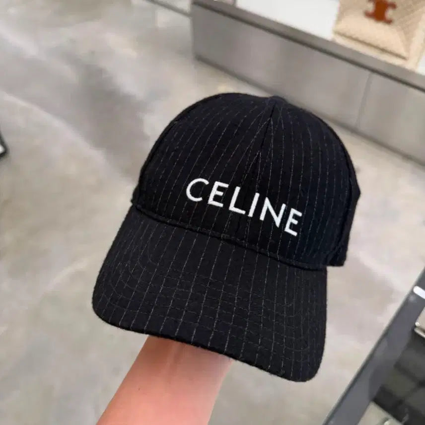 [BUNJANG] CELINE Striped Flannel Baseball Cap / CELINE 셀린 스트라이프 플란넬 베이스볼캡