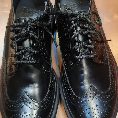 [BUNJANG] Dr. Martens 3989 Wingtip Brogue Shoes / 닥터 마틴UK/260~265