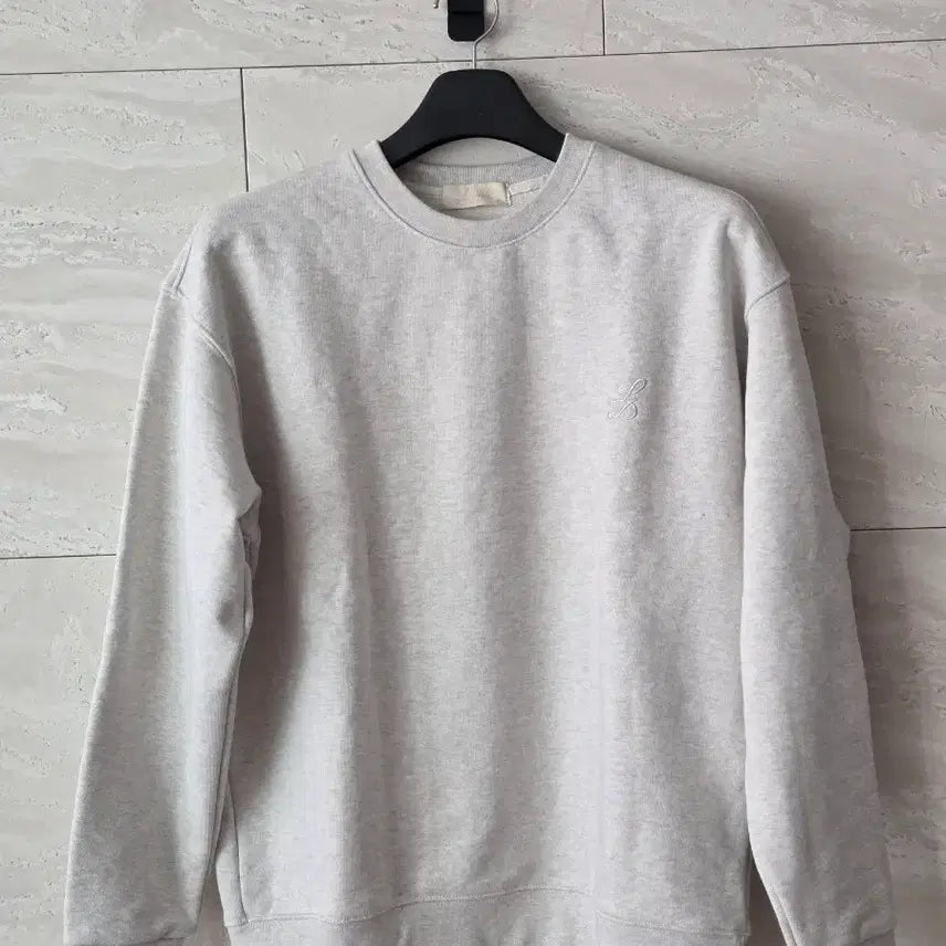 [BUNJANG] Lamb by.D Masterpiece Sweatshirt Oatmeal / 램바이디 명화 맨투맨 오트밀