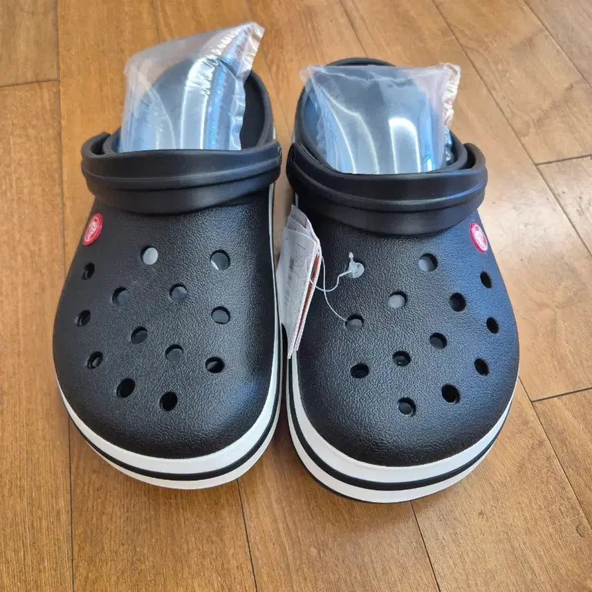 [BUNJANG] Crocs Black Clogs / 크록스 블랙 클로그