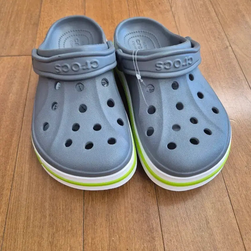 [BUNJANG] Crocs Grey Clog Shoes (Size 230) / 크록스 그레이
