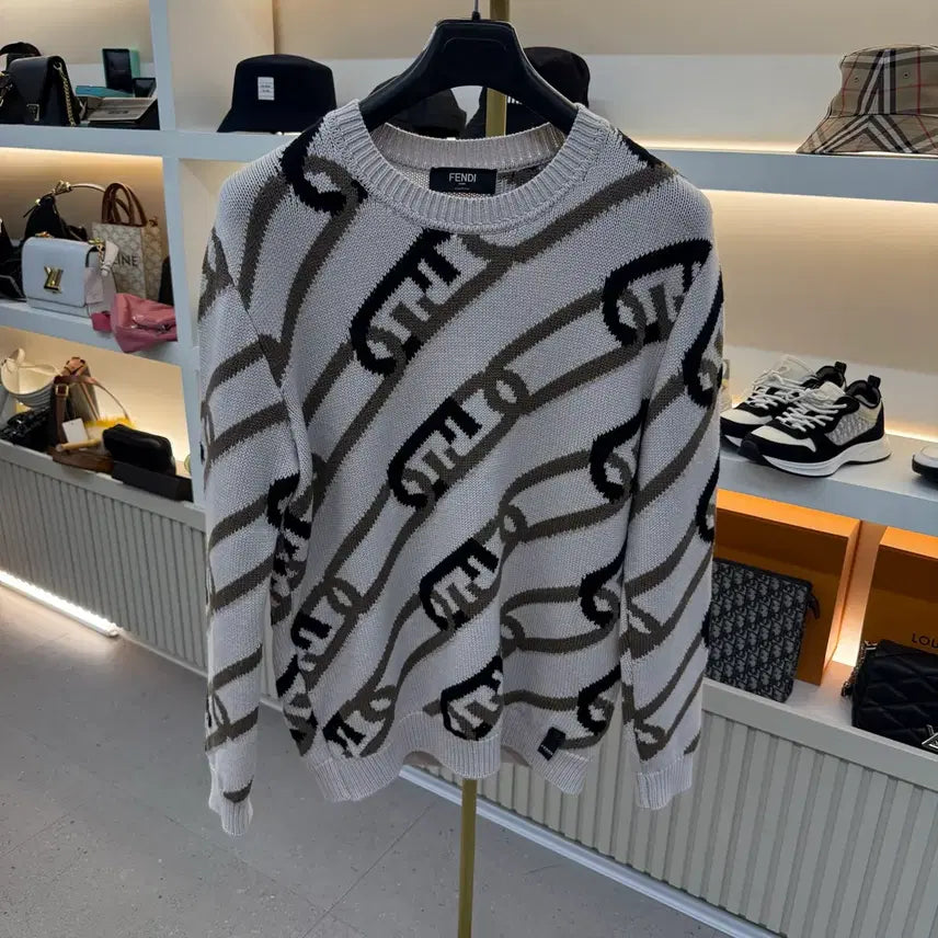 [BUNJANG] Fendi Logo Knit Sweater / 펜디니트