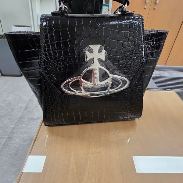 [BUNJANG] Vivienne Westwood Leather Backpack / 비비안웨스트우드소가죽백팩