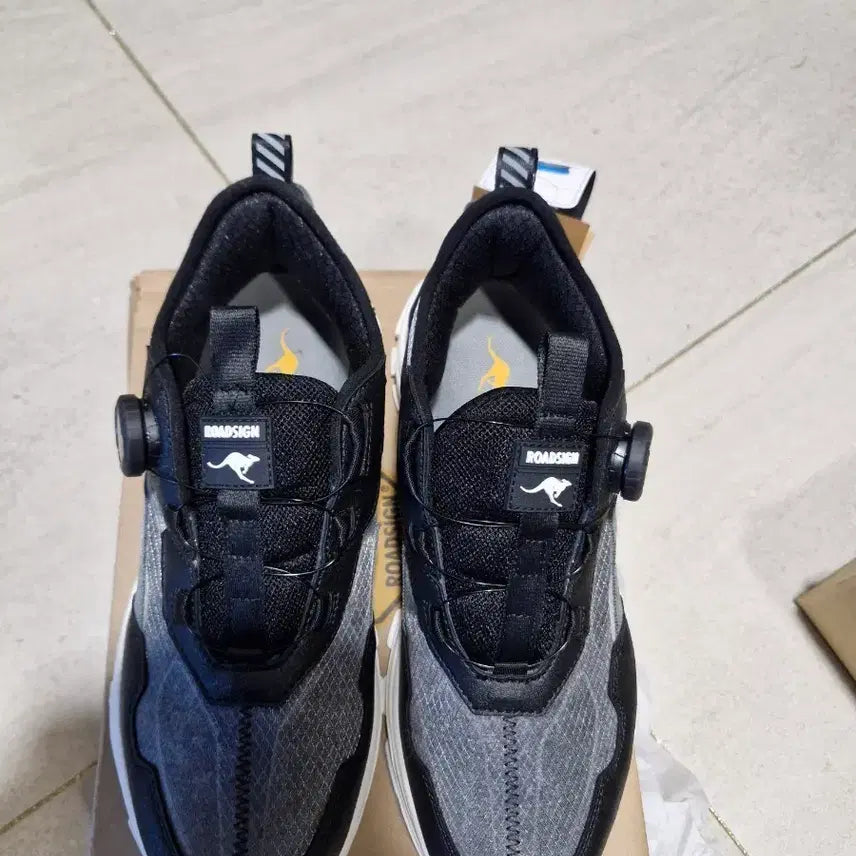 [BUNJANG] Roadsign Sneakers Black/Gray / 로드사인 운동화 블랙/그레이