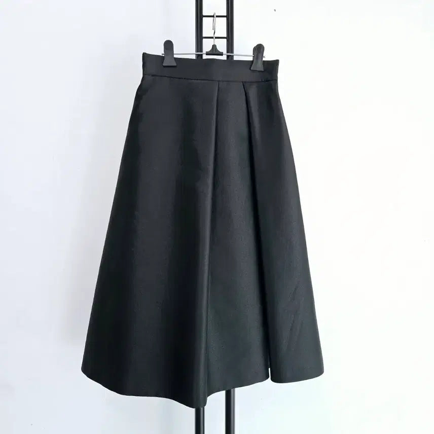 [BUNJANG] MOJOSPHINE Black Flare Midi Skirt / 정품 모조에스핀 MOJOSPHINE 블랙 플레어 스커트