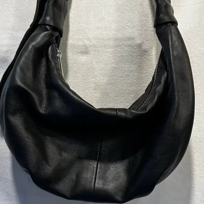 [BUNJANG] MUR Shell Bag Vegan Black Crossbody Bag / MUR 무르 쉘 백 비건 블랙 크로스백