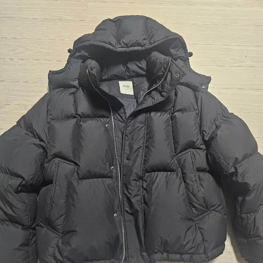 [BUNJANG] Vellie Crossline Padded Jacket / 벨리에 크로스라인 패딩 판매합니다