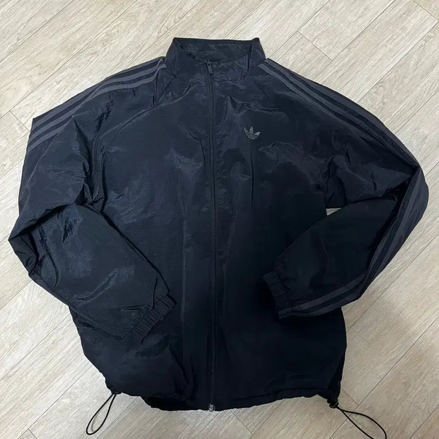 [BUNJANG] Adidas 3-Stripes Windbreaker Black L / 아디다스 3-스트라이프 바람막이 블랙 L 사이즈
