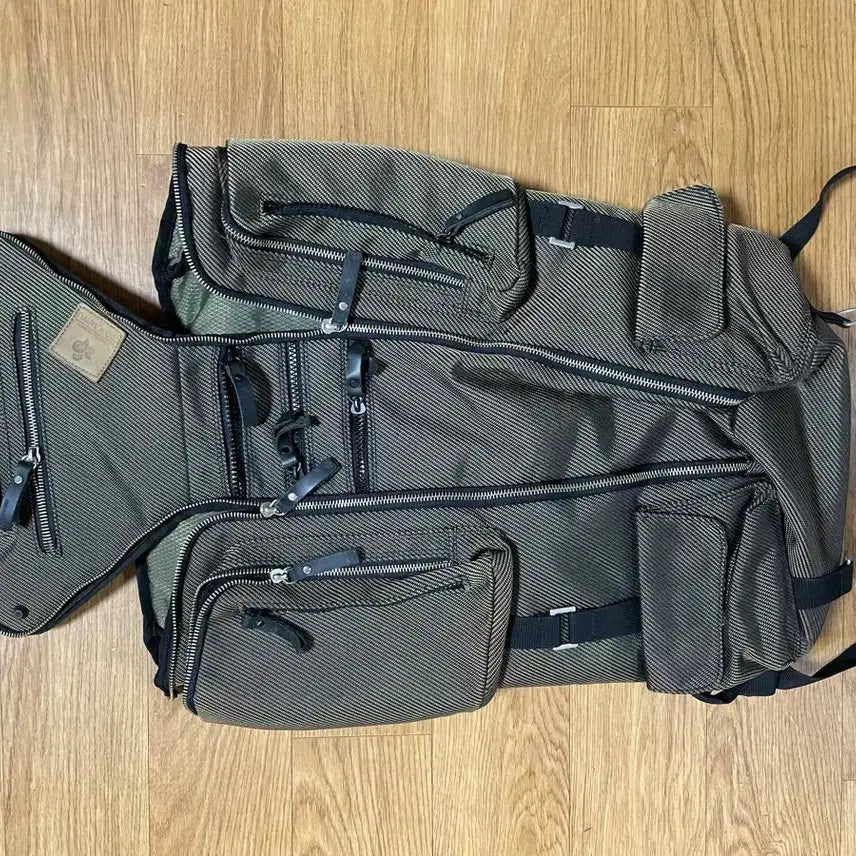 [BUNJANG] RIOKAIRYU Hexa Backpack / 리오카이류(RIOKAIRYU) 헥사 백팩