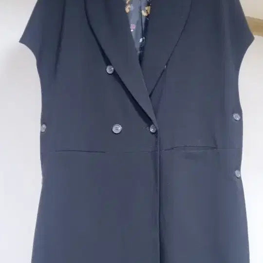 [BUNJANG] COUPS Black Double Button Long Vest Jacket / COUPS 케이프 스탈 베스트 쟈켓