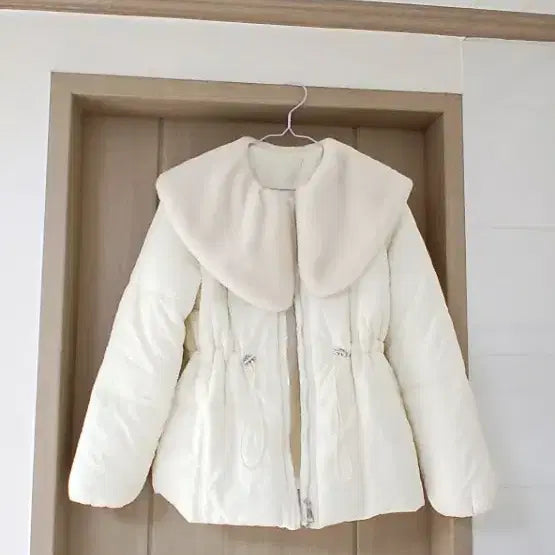 [BUNJANG] Ivory Rabbit Fur Padded Jacket / (1번 입음 ) 아이보리 토끼 털   패딩
