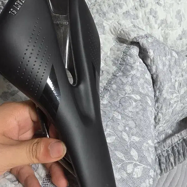 [BUNJANG] Giant Contact SL Saddle / 자이언트 콘텍트 Sl 안장 엔진11콘스탄틴언노운룩위아위스탐슨짚코리마마빅엔비