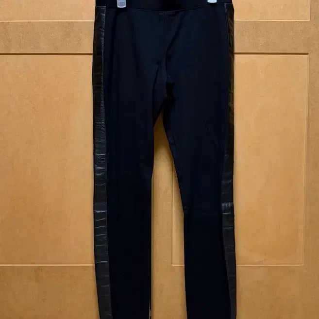 [BUNJANG] DKNY Black Leather Accented Slacks / DKNY 블랙 가죽 배색 슬랙스