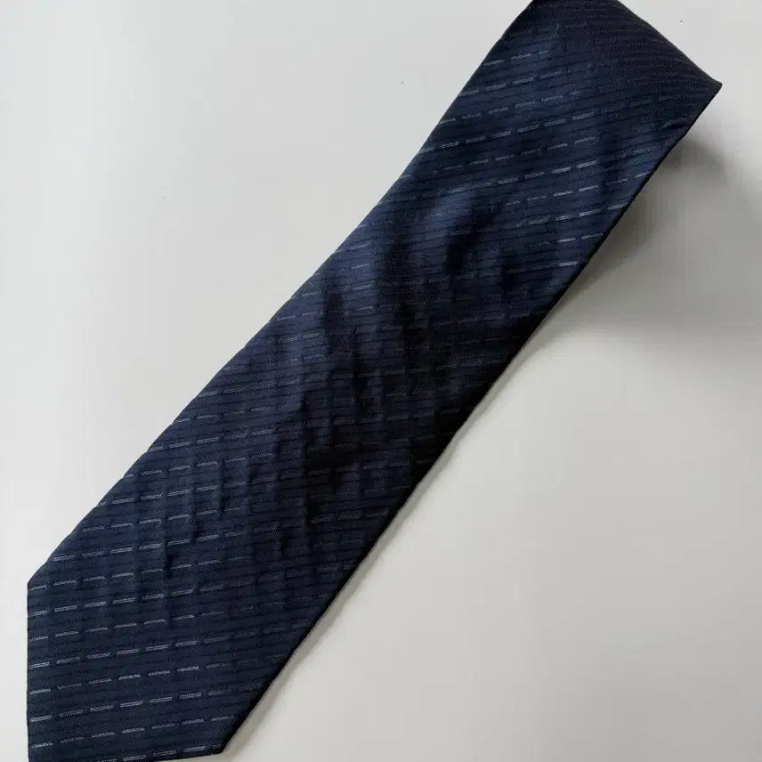 [BUNJANG] Louis Feraud 9.2cm Silk Necktie / 루이페로 (Louis Feraud) 실크 넥타이 9.2cm