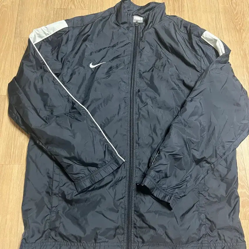 [BUNJANG] Nike Black Full-Zip Windbreaker Training Jacket / 나이키 바람막이 검정색 집업 트레이닝 자켓