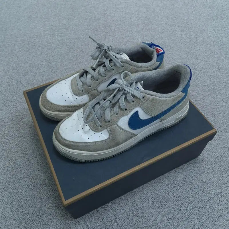 [BUNJANG] Nike 240 Sneakers / 240 나이키 스니커즈/일반 운동화 | 0923B07