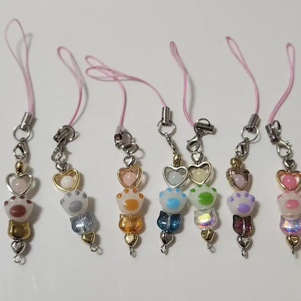 [BUNJANG] Cat Paw Heart Bead Strap / 냥발 하트 비즈 스트랩