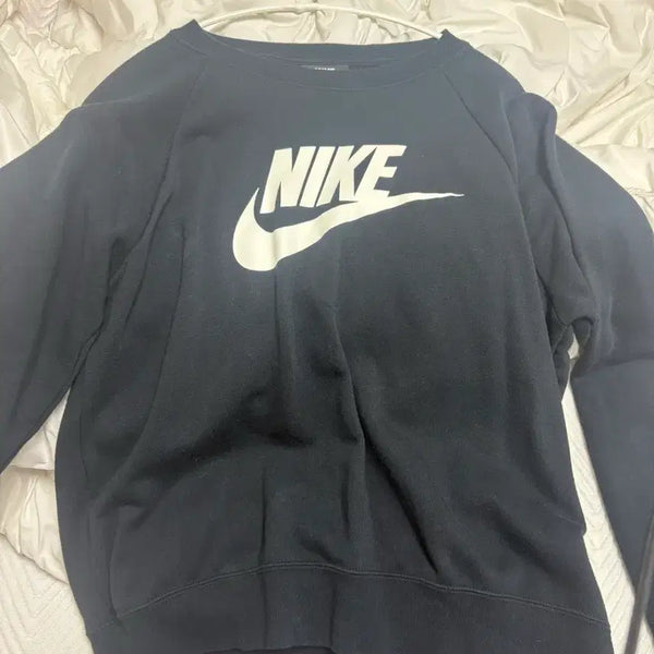 [BUNJANG] Nike Black Sweatshirt / 교신 나이키 맨투맨 블랙