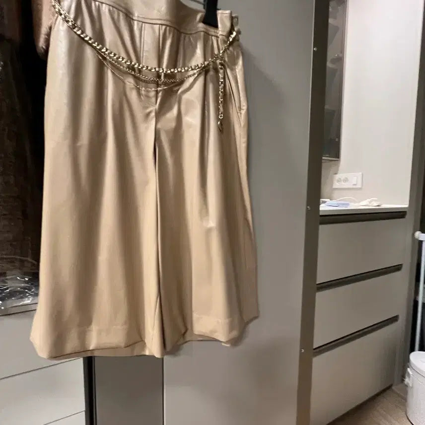 [BUNJANG] Objet Faux Leather Shorts / 오브제 인조가죽반바지
