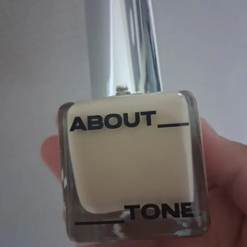 [BUNJANG] About Tone Foundation Shade 21 / 어바웃톤 파운데이션