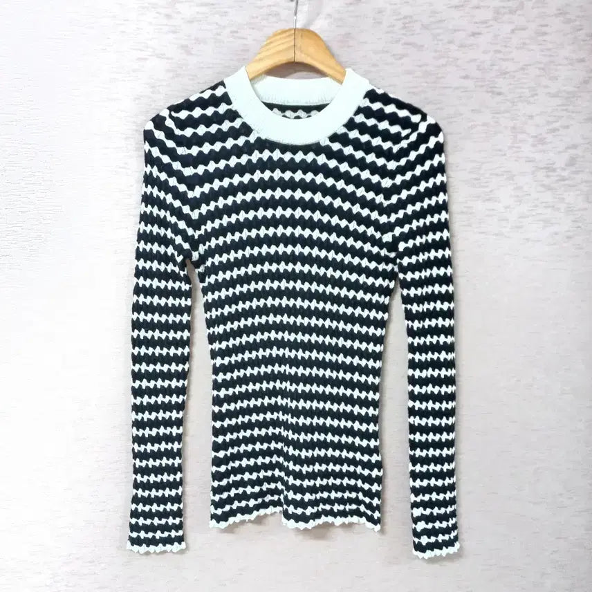 [BUNJANG] DandyHara Navy Pattern Knit Top / B10-1/네이비 패턴 니트티 봄가을 여성