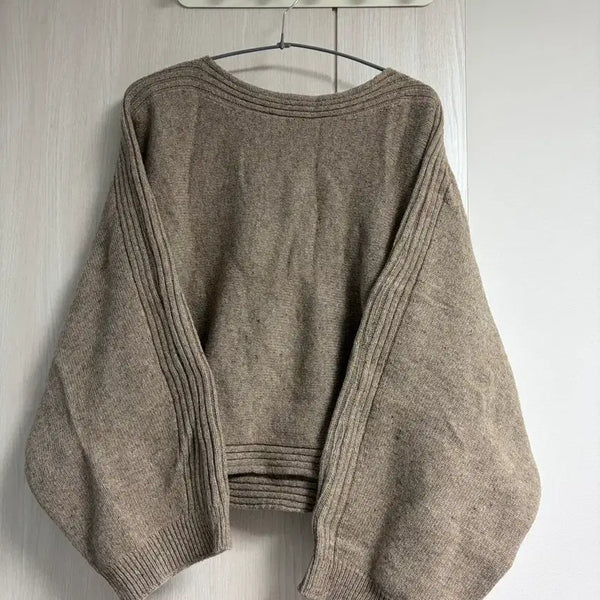 [BUNJANG] Beige Wool Cape Knit / 베이지색 울 케이프 니트