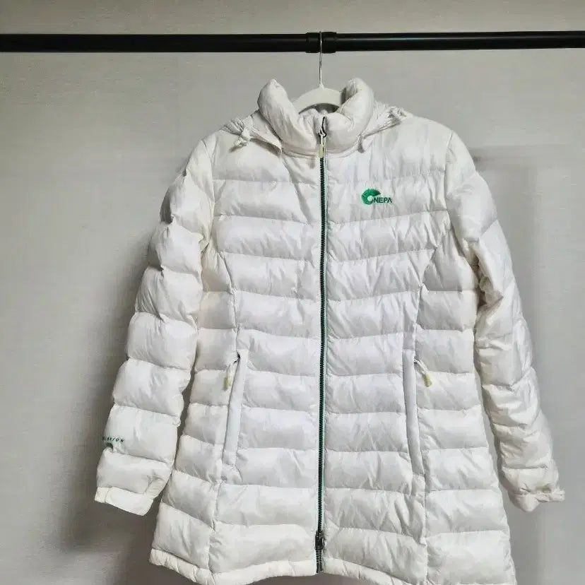 [BUNJANG] Nepa White Lightweight Goose Down Jacket M / 네파 화이트 경량 구스패딩 95