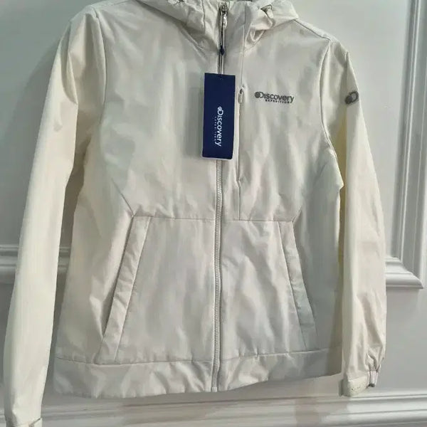 [BUNJANG] Discovery Expedition White Hooded Zip-Up Jacket / 디스커버리 익스페디션 화이트 후드 집업